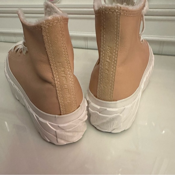 Convers Platform Sherpa Sneakers- NEW - Picture 12 of 14